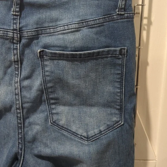 Simply Vera Wang Women's Power Stretch Core Skinny Jeans Sz. 8R - Picture 5 of 5